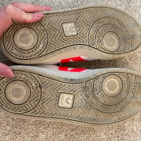 Veja white/pink sneakers sz 8.5 (40) - Picture 5 of 6